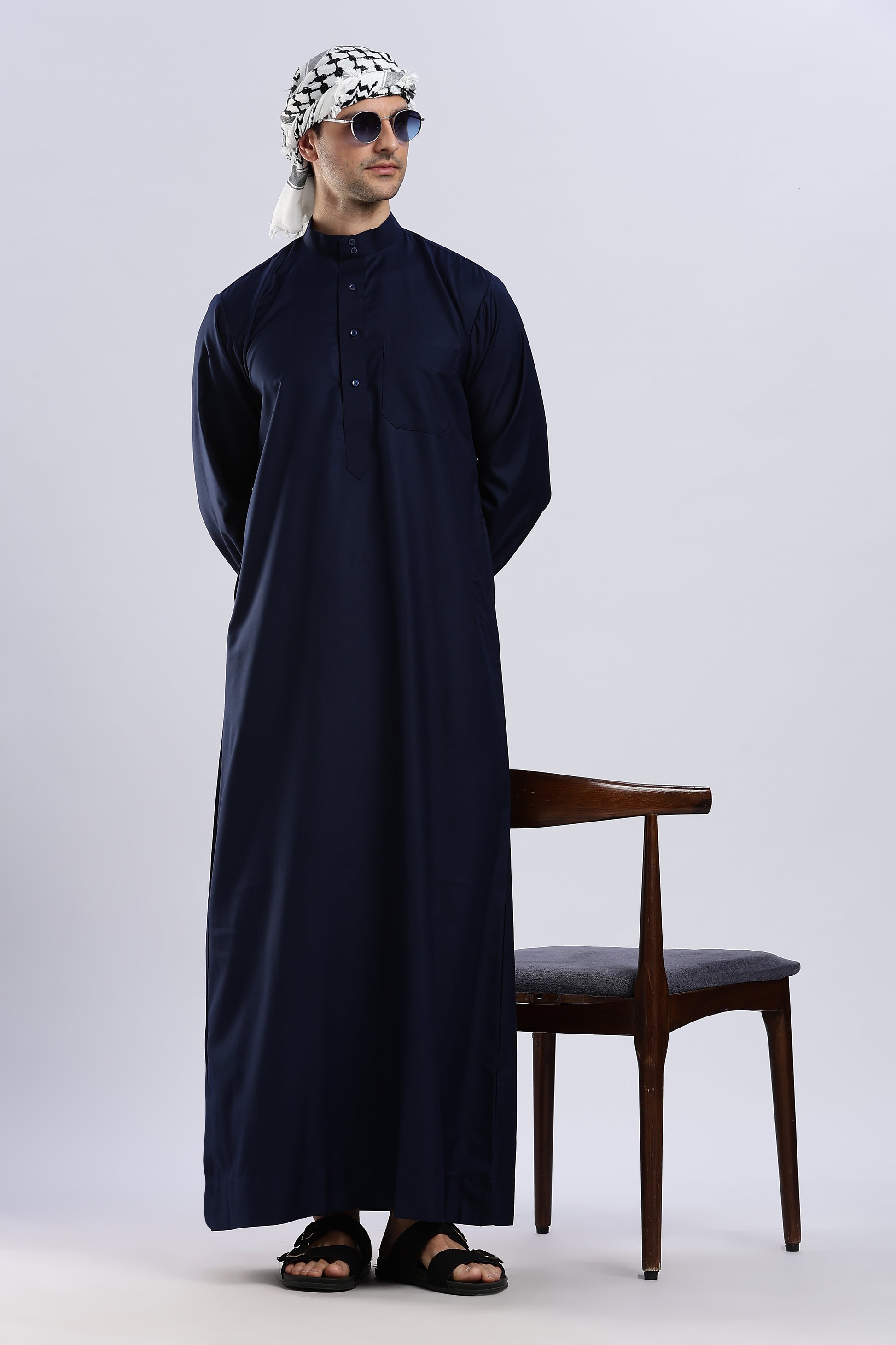 Everyday Saudi Navy Blue Thobe - Men AL KAMEEZ Everyday Saudi Navy Blue Thobe - Men AL KAMEEZ